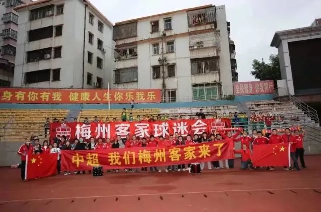 亲密接触